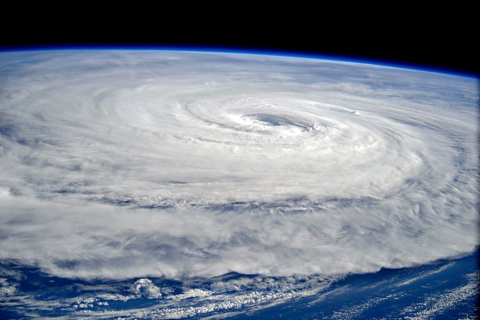 올여름 한반도에 영향을 준 태풍 노루. 국제우주정거장에서 본 모습이다. 미국 항공우주국(NASA) 제공