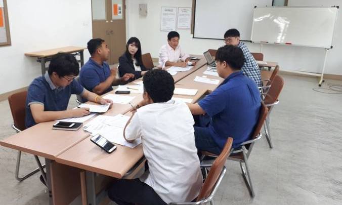 외국인 노동자 죽음 내몬, 영어로만 번역된 고용허가제