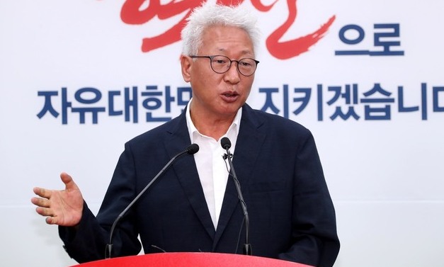 류석춘 “친박 청산 잘 안되면 홍준표 체제 지방선거 폭망”