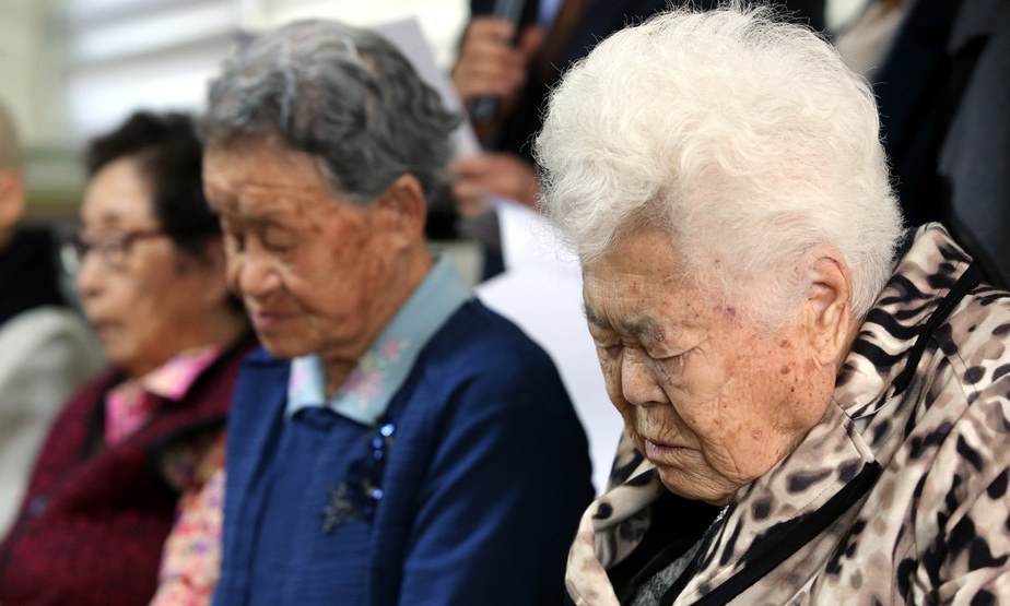 [한겨레 사설] 일본 압력에 굴복한 유네스코의 ‘위안부 기록’ 보류