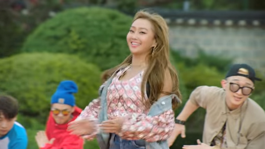 박근혜 정부 문화체육관광부가 제작한 ‘아라리요 평창’의 한 장면. 유튜브 갈무리.