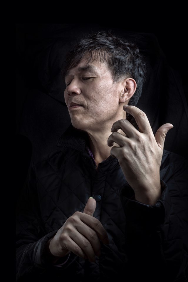 기타리스트 함춘호가 아리랑을 테마로 한 기타 무대 ‘함춘호 아리랑 스케이프’를 16일 서울 이태원 블루스퀘어 아이마켓홀에서 공연한다. PRM 제공
