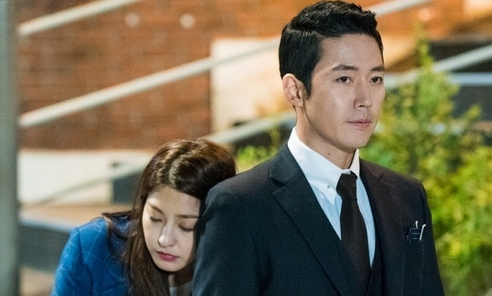 틀에 박힌 재벌 이야기에 반전을 입혔다