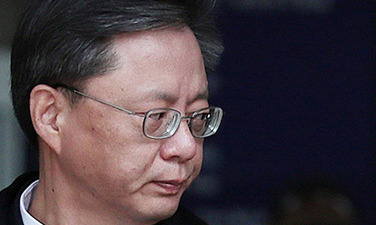 [한겨레 사설] 우병우 구속, ‘적폐 단죄’ 국민 믿고 꿋꿋이 나아가야