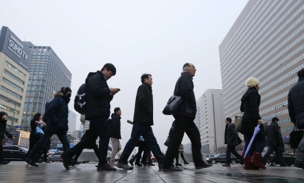 직장 내 괴롭힘 첫 조사…4명 중 3명 “1년 새 당한 적 있다”