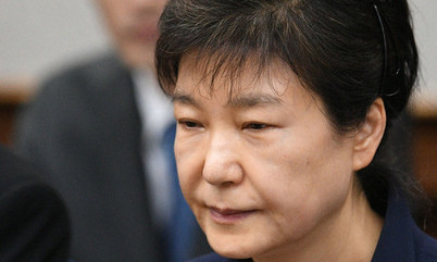 [한겨레 사설] ‘안보 예산’으로 사저 관리인 월급까지 준 파렴치함