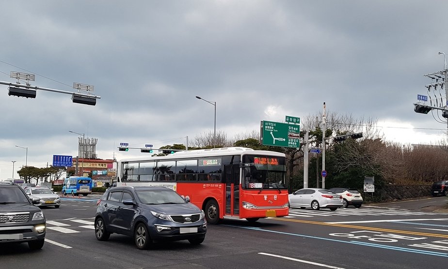 제주 우선차로제 위반 차량에 과태료를 물리지 않은 까닭은