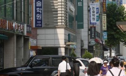 ‘유아 영어수업 금지’ 여부 1년 뒤 결정… 교육정책 피로감
