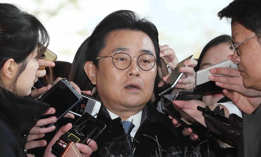 ‘5억원대 뇌물혐의’ 전병헌 전 수석 불구속 기소