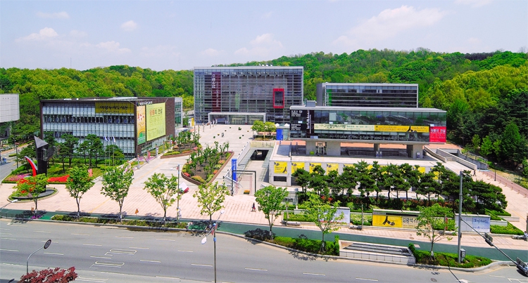 경기도 고양시 산하 고양문화재단이 운영하는 공연예술센터인 고양아람누리 전경. 고양문화재단 제공