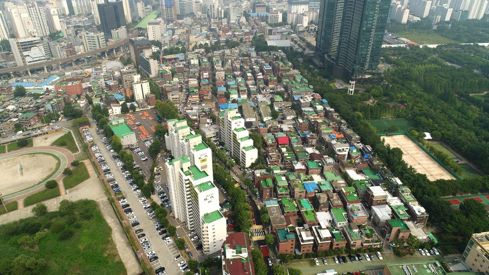 성수동 붉은 벽돌 건물 지역을 하늘에서 본 모습. 서울시 제공