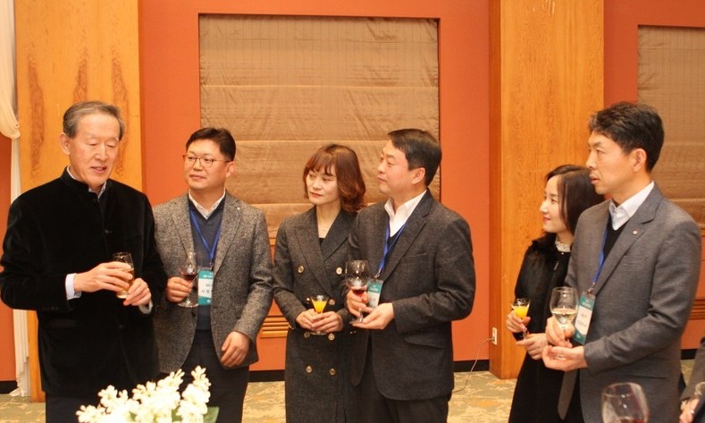 신임임원 만난 허창수 GS 회장 “끊임없이 도전해야”