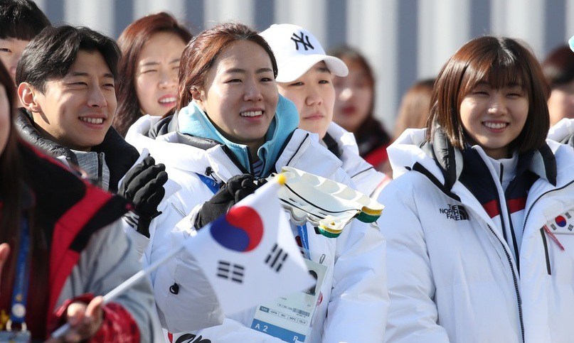 대한민국 선수단 입촌식 인기 실감