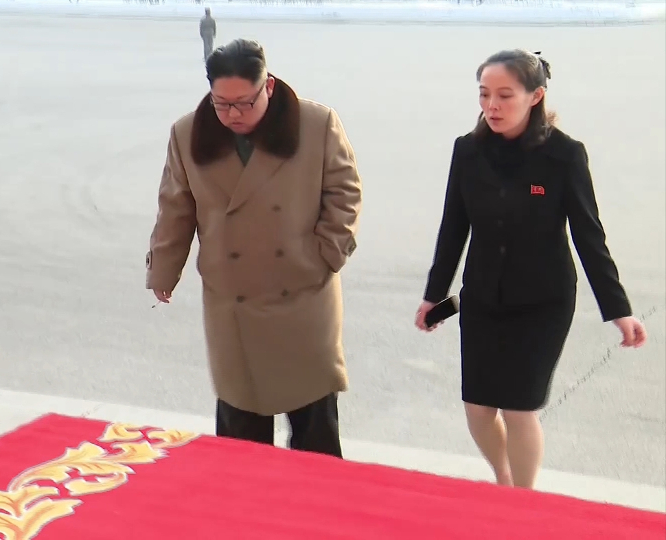 김정은 방남 빼곤 ‘최강 카드’…청 “김여정 상당한 재량권”