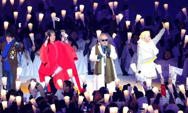 [한겨레 사설] 평창 밝힌 성화, 온 세계에 ‘열정과 감동의 빛’을