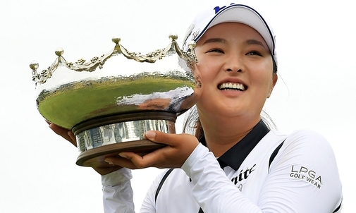 고진영, LPGA 공식 데뷔전에서 우승 진기록