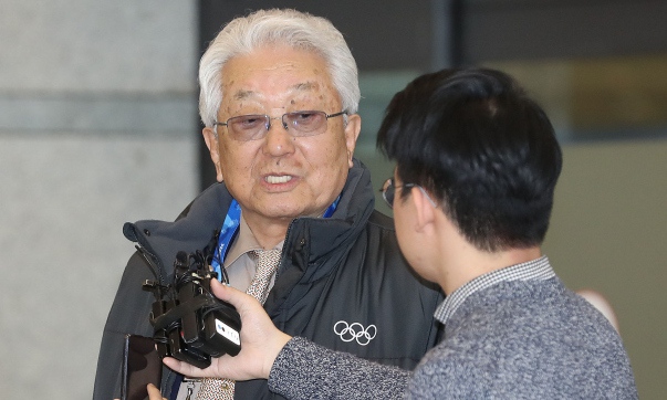 장웅 북한 IOC 위원 조기 출국…“평창 역대 최고 겨울올림픽”