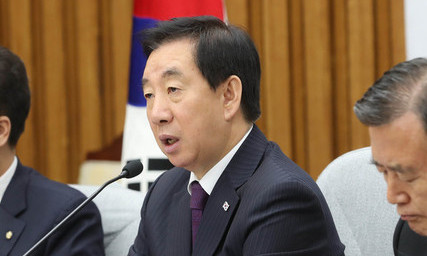 [한겨레 사설] 또 바뀐 자유한국당 ‘개헌 시간표’ 믿을 수 있나