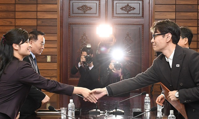 탁현민 등 ‘평양 공연’ 점검단 베이징 도착 … 22일 방북