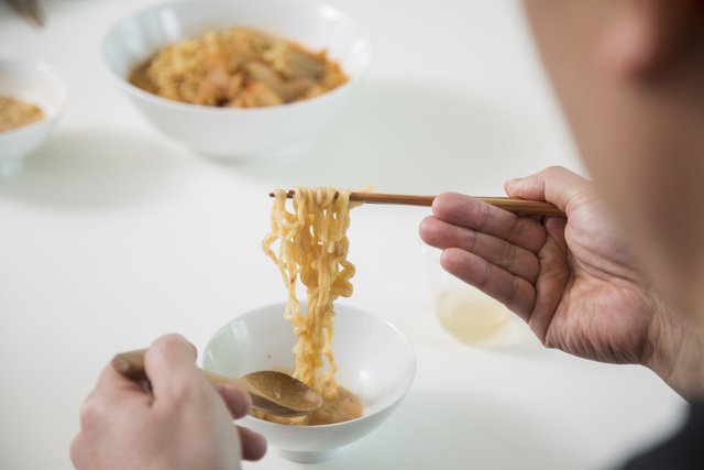 우유콜라라면. 사진 윤동길(스튜디오 어댑터 실장)