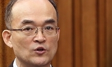 [한겨레 사설] 수사권 논란, 개혁 바라는 국민은 안중에도 없나