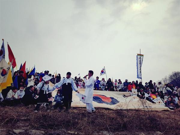 ‘머내 만세운동’ 재현 행사 장면.