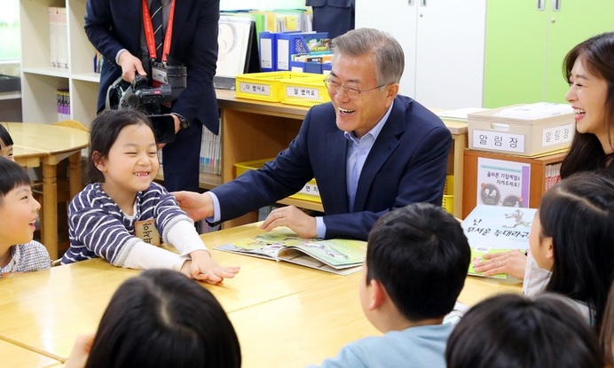 돌봄교실 확대…우리 아이 ‘학원 뺑뺑이’ 이제 그만 돌까