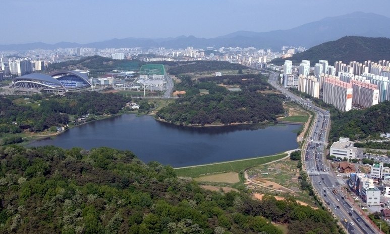 “도시철도 2호선·민간공원 재원 방안 ‘패키지’ 해결”