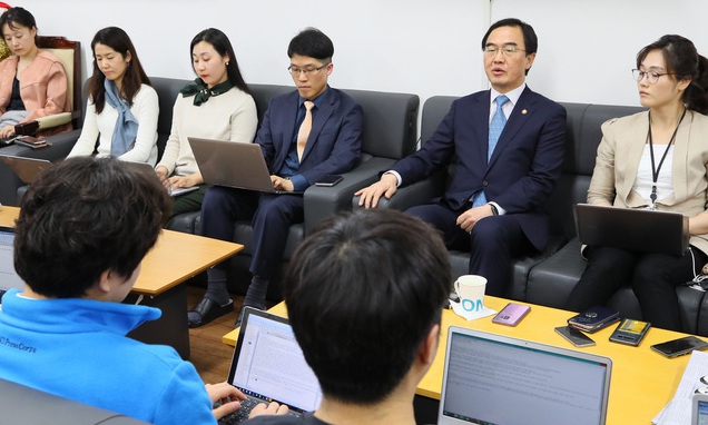 정부 고위관계자 “남북 정상, 경제협력도 논의할 수 있을 것” 