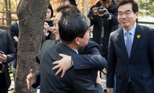 [한겨레 사설] 혼탁·과열·불복까지, 우려스러운 민주당 경선