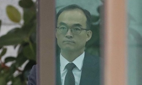 수사 개입 논란 진정됐지만… “검찰 수사지휘 관행 손봐야”