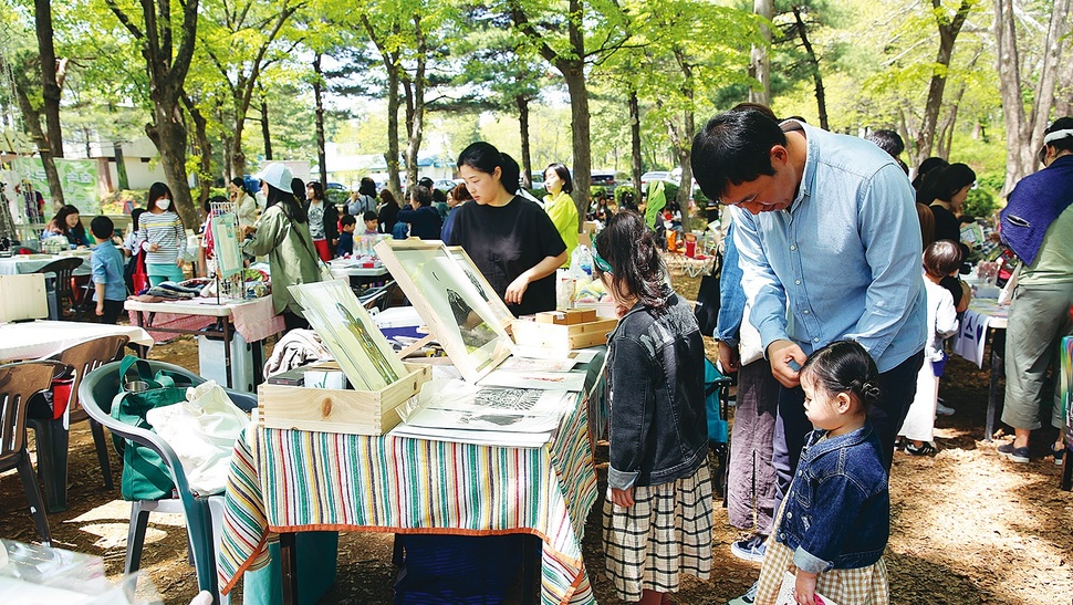 포레포레 아트플리마켓 사진 경기문화재단 제공
