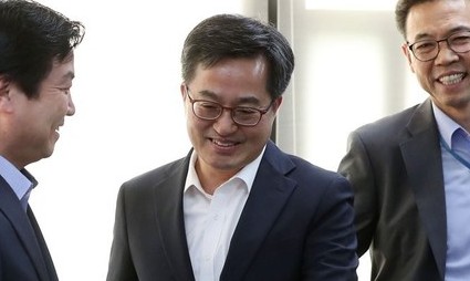 [한겨레 사설] ‘맞춤형 저소득층 지원책’ 강력하게 추진해야 