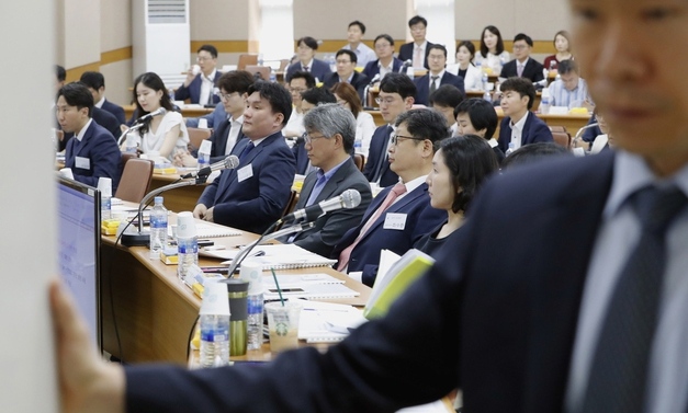 [한겨레 사설] ‘형사 절차’로 책임 추궁하라는 법관대표들의 선언