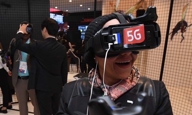 골방서 도시락 먹으며 ‘수 싸움’…5G 주파수 경매 누가 웃을까