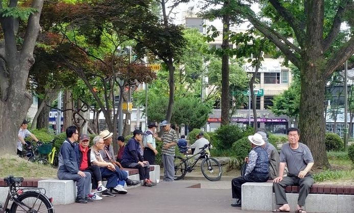 충청은 왜…“홍준표 보면 한국당 찍기 싫어”