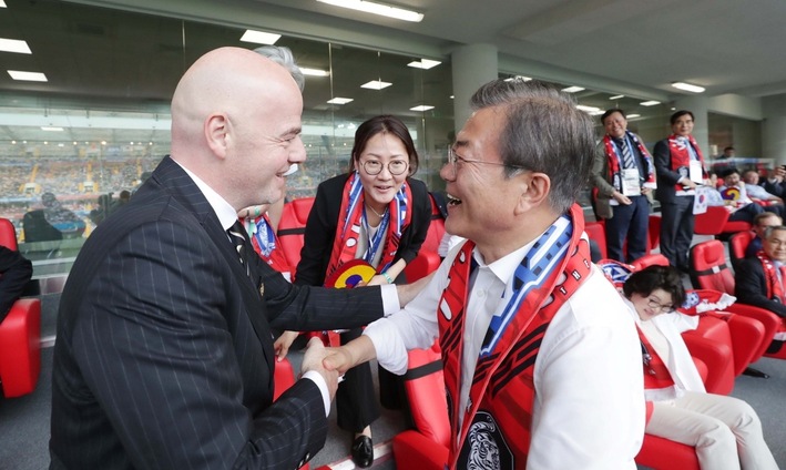 문 대통령 “월드컵 남북공동개최 점점 현실화“