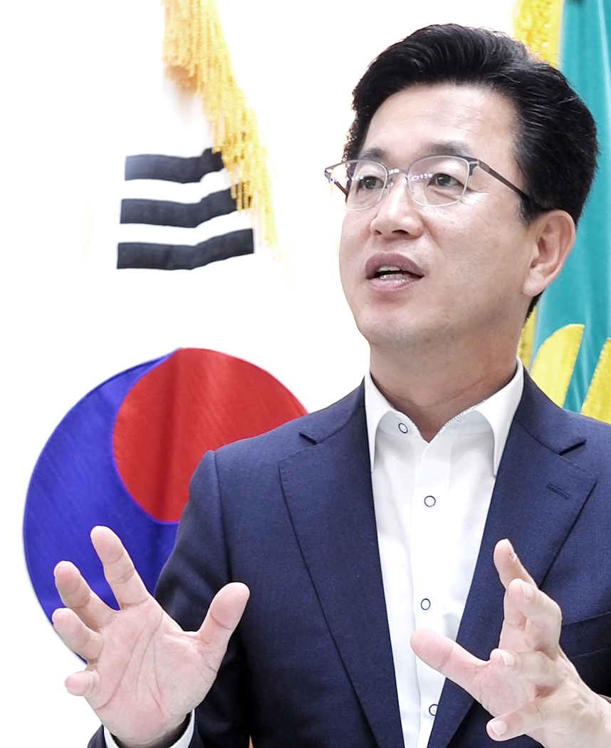 허태정 대전시장 당선자. 이은덕 사진작가 제공