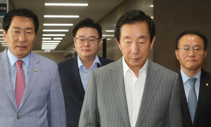 또 의총 소집·지도부 사퇴 촉구…한국당 계파 갈등 악화일로
