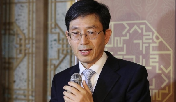 성경륭 경제·인문사회연구회 이사장. 사진 연합뉴스