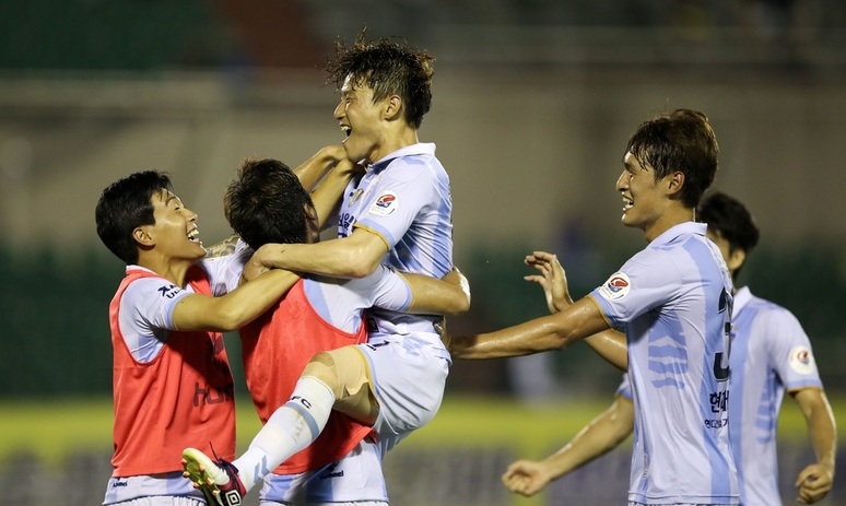  경남 쿠니모토 결승골로 전북 1-0 제압