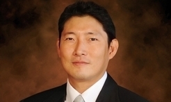 효성 조현준 회장, 2천달러 명품옷 무신고 국내반입 적발