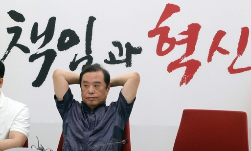 김병준 비대위 한달…민심은 ‘제자리’, 의원들은 ‘팔짱’