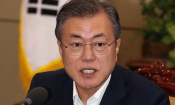 문 대통령 “국회의 존재 이유, 국민에게 보여주시길”