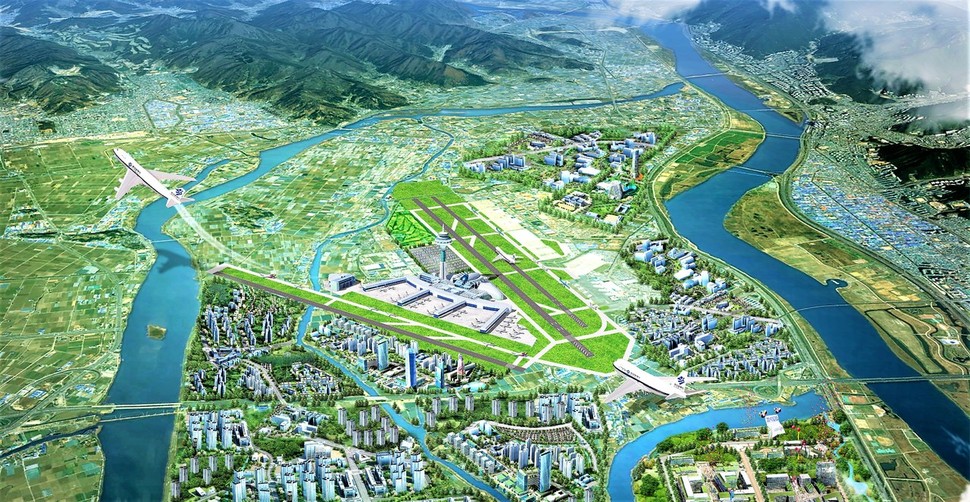 김해신공항 계획도. 김해신공항은 브이(V)자 형태의 활주로를 갖추게 되는데, 오른쪽 활주로는 기존 김해공항 활주로이고 왼쪽 활주로는 새로 건설될 활주로이다.