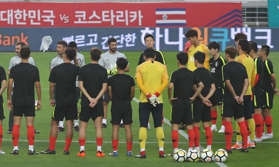 황의조·지동원 코스타리카 수비를 뚫어라