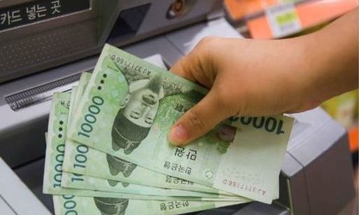“그 돈 어디에 쓰실 거에요?” 보이스피싱 막은 은행직원
