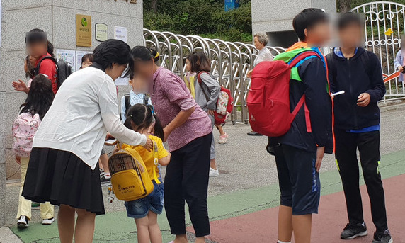 교실 잃은 상도유치원 특수아동들…“좁은 배움의 길도 중단”