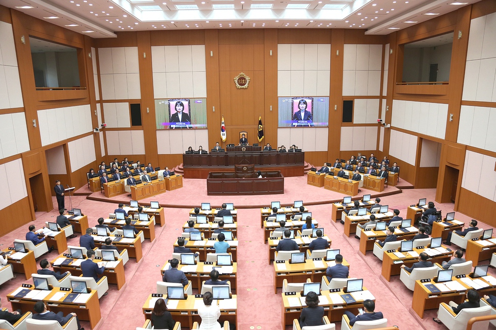 부산시의회 본회의에서 박인영 의장이 발언하고 있다. 부산시의회 제공