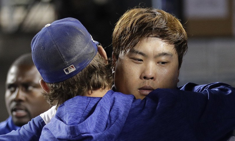 류현진 14일 밀워키서 NLCS 2차전 등판…5년 만에 CS 승리 도전